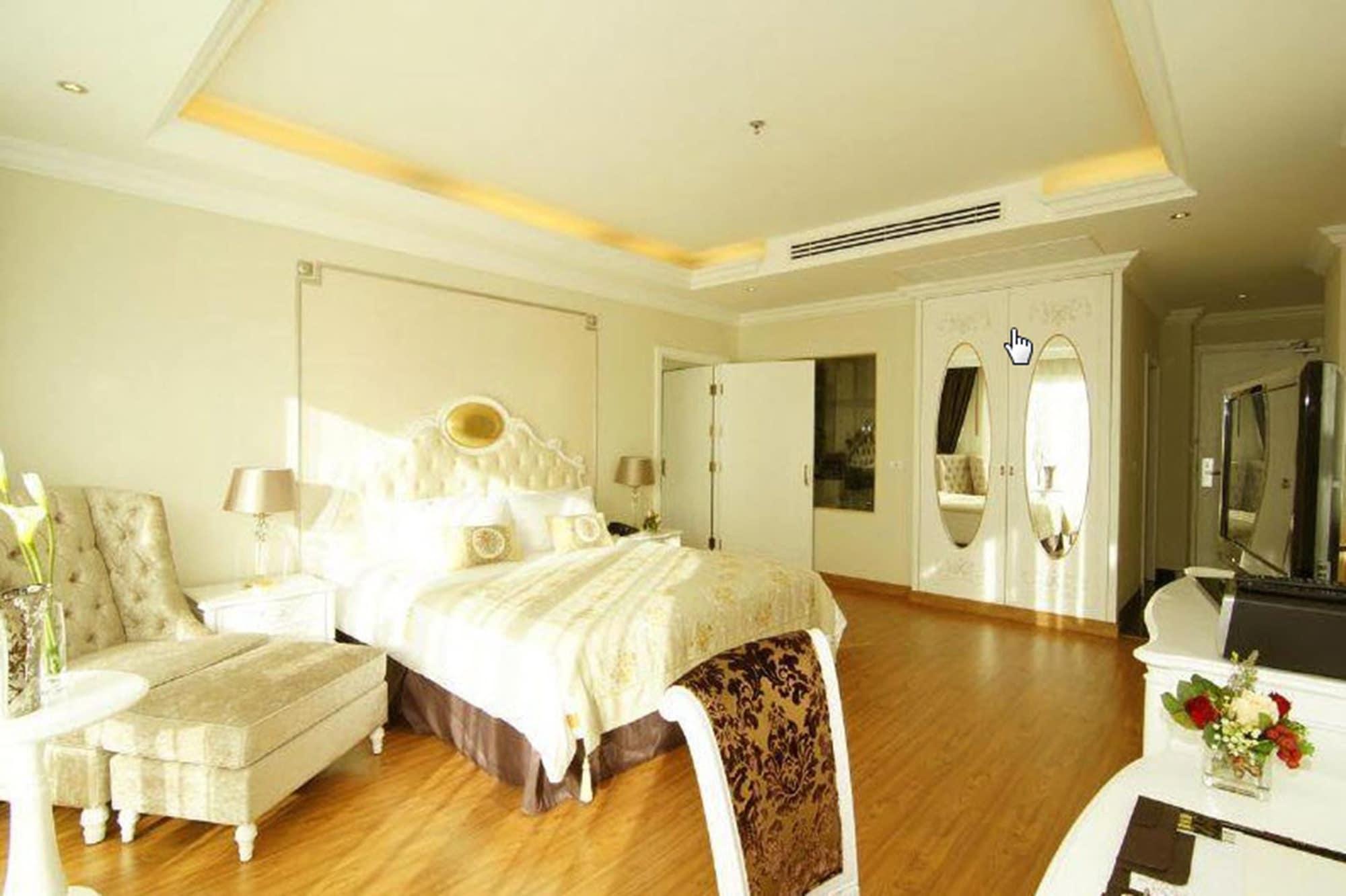 Lk Miracle Suite - Sha Extra Plus Pattaya Exterior photo