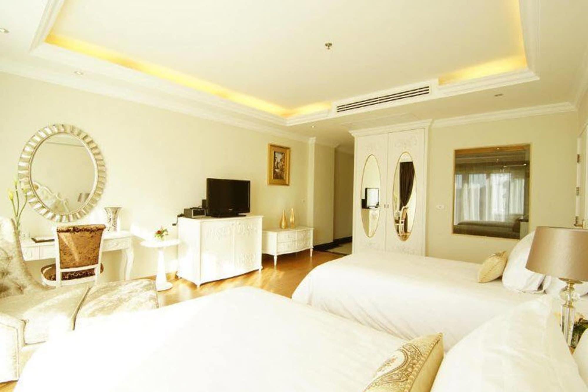 Lk Miracle Suite - Sha Extra Plus Pattaya Exterior photo