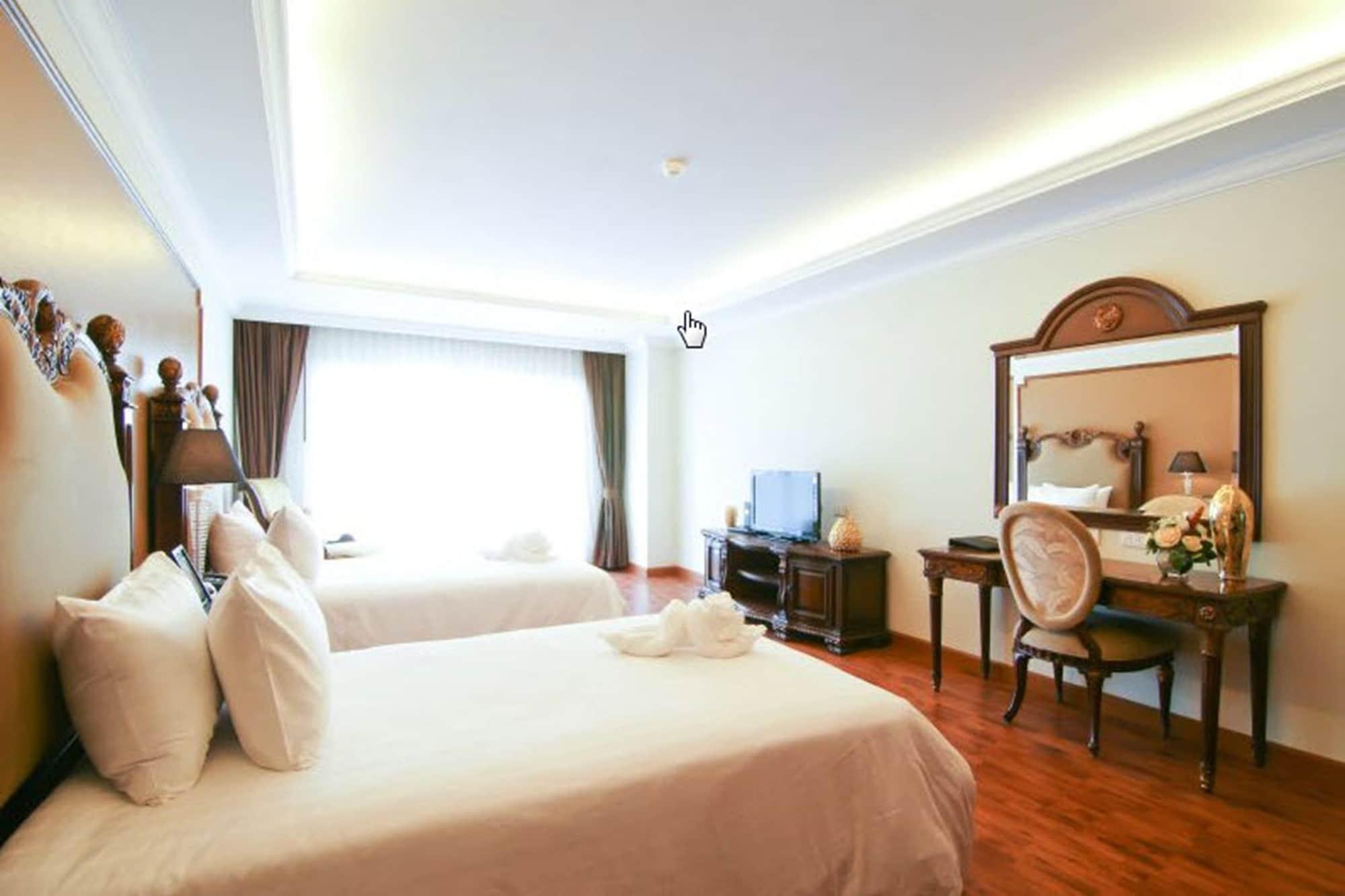 Lk Miracle Suite - Sha Extra Plus Pattaya Exterior photo