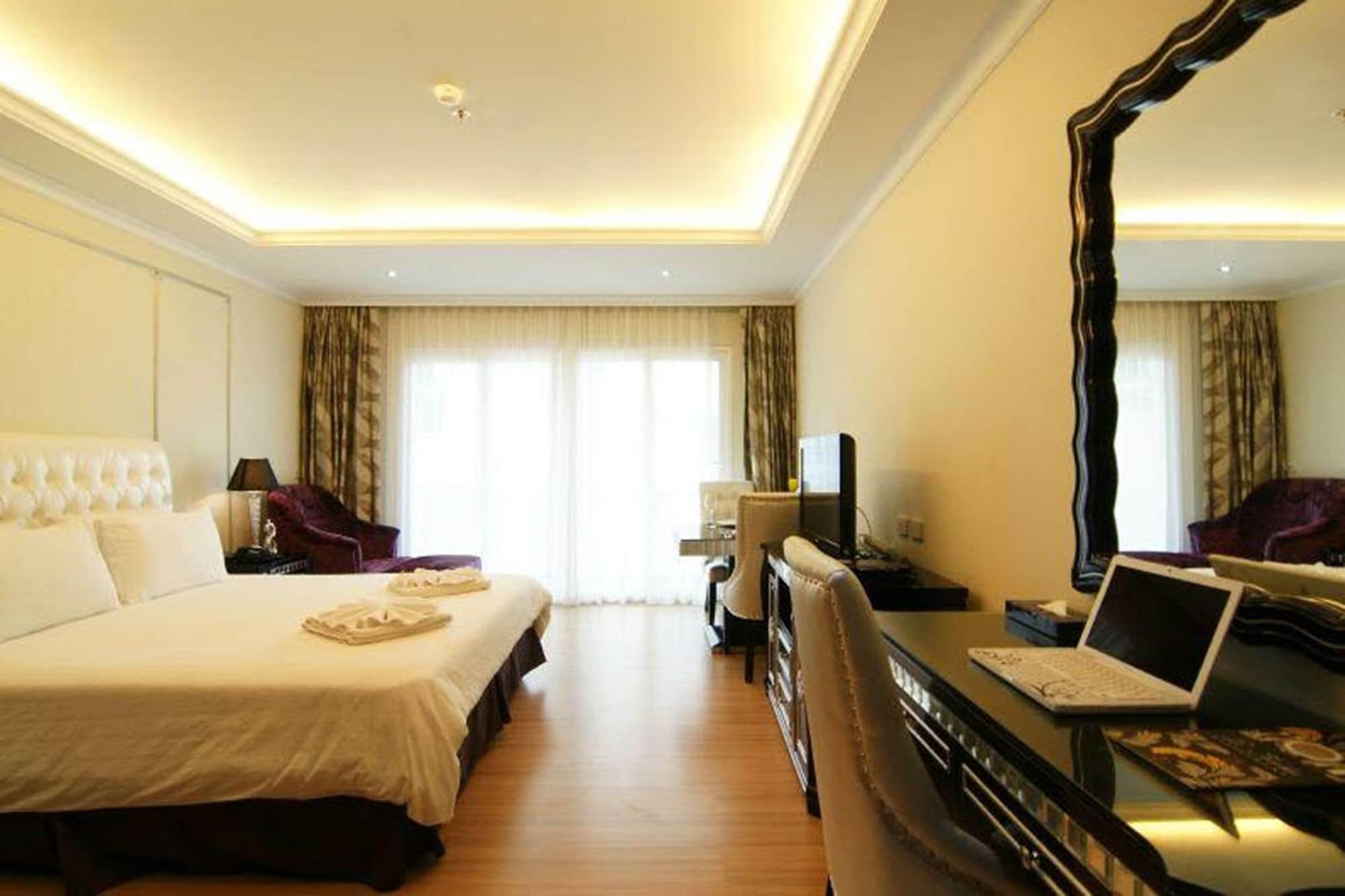 Lk Miracle Suite - Sha Extra Plus Pattaya Exterior photo