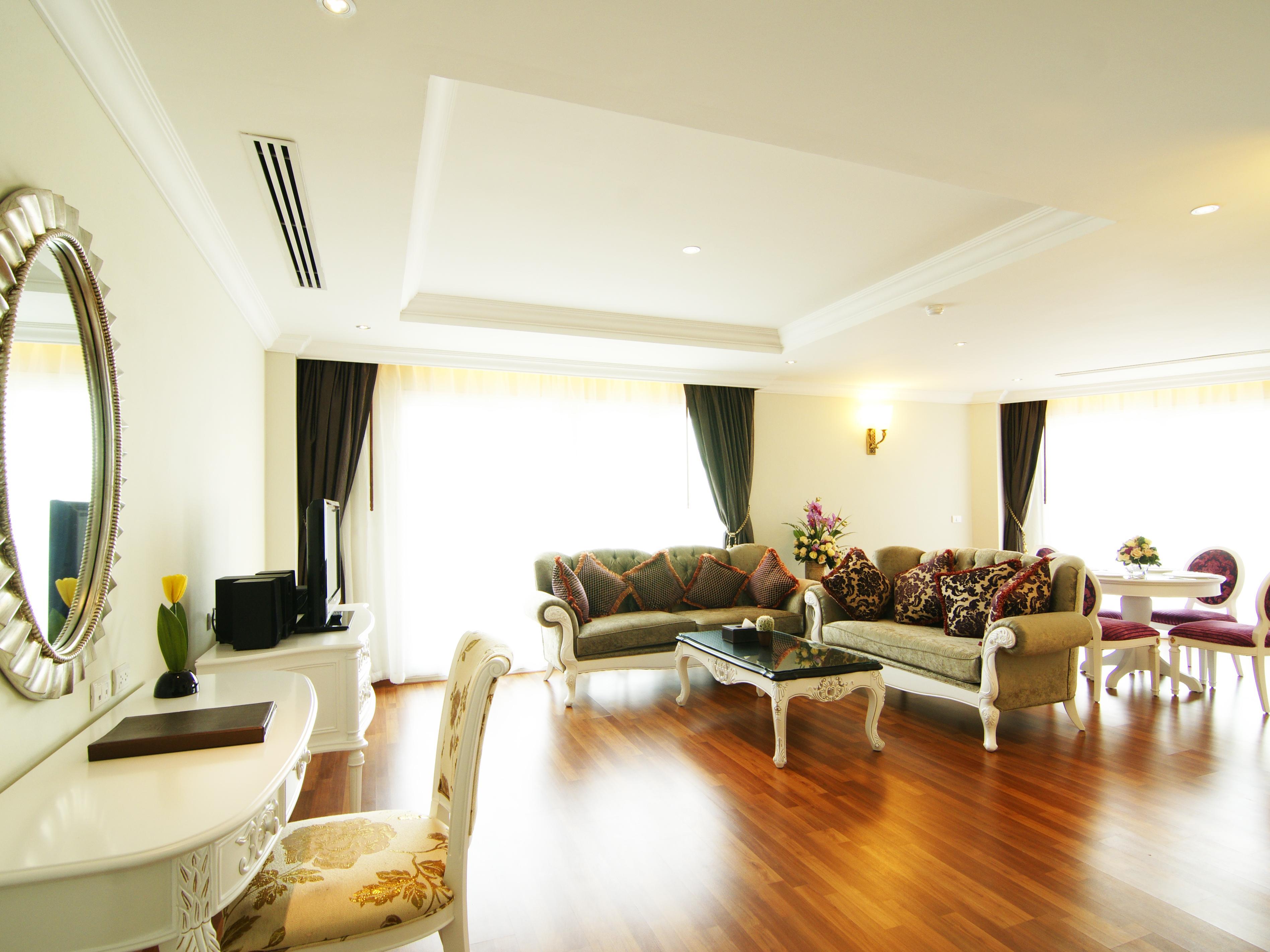 Lk Miracle Suite - Sha Extra Plus Pattaya Exterior photo